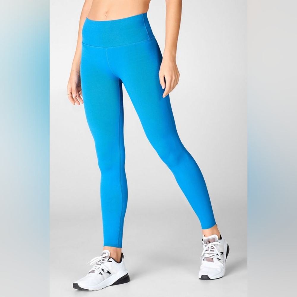 Fabletics Sculptknit Leggings Size Medium Color Blue